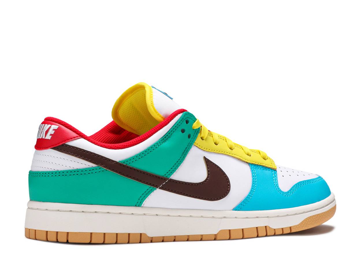 Dunk Low SE Free.99 - White